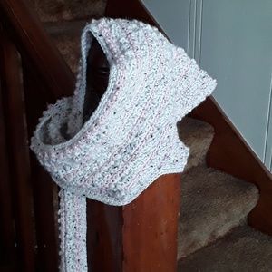 Scoodie and matching wristies